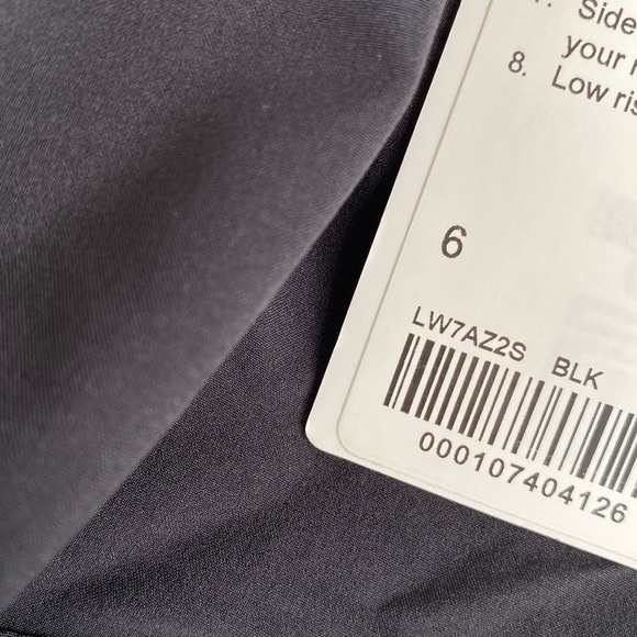 ❤️ Lululemon Tracker LR Short 4" Lined Black Size 6 NWT - Picture 3 of 11